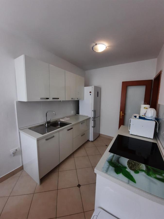 Apartman Ловран Екстериор снимка
