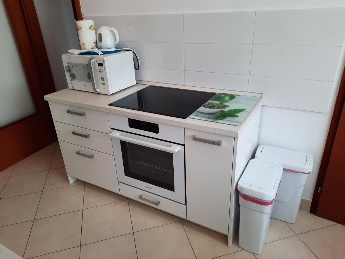 Apartman Ловран Екстериор снимка
