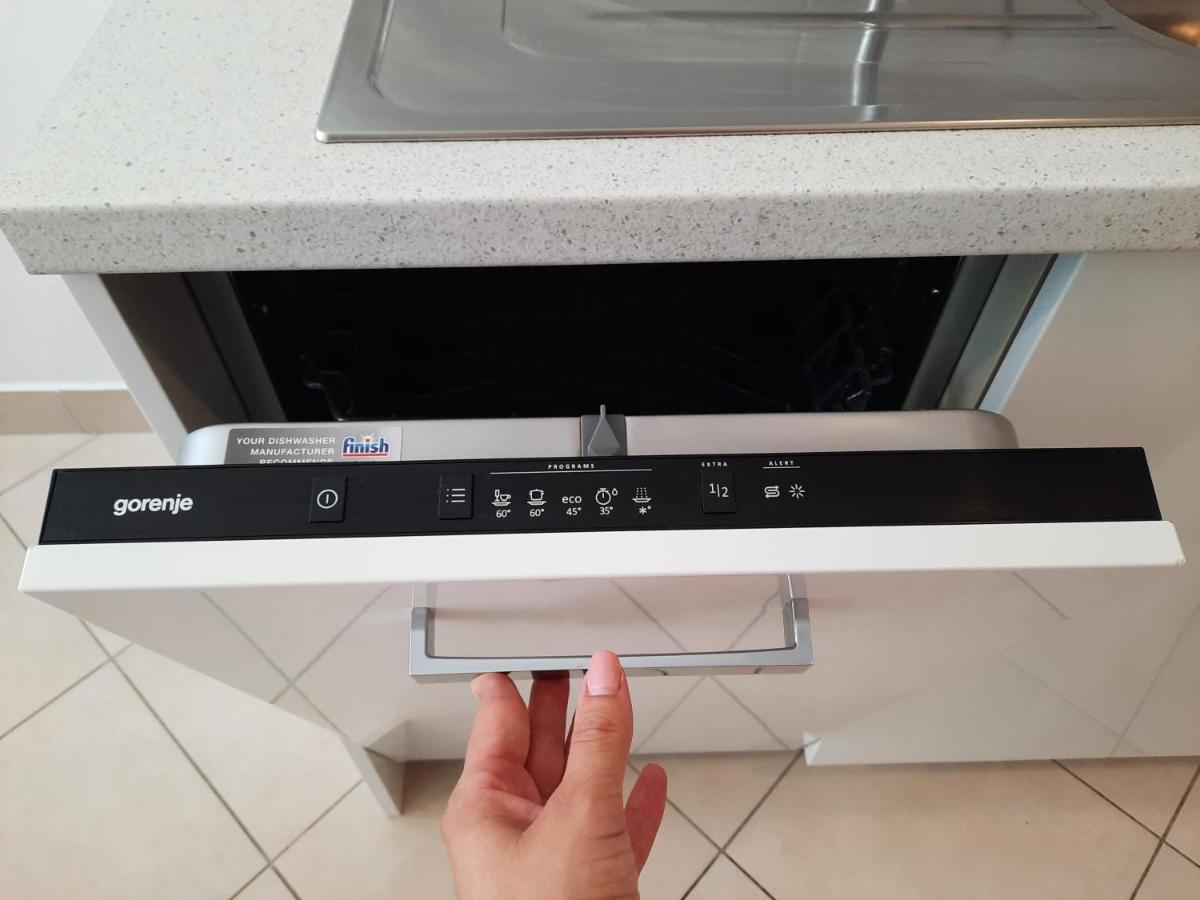 Apartman Ловран Екстериор снимка