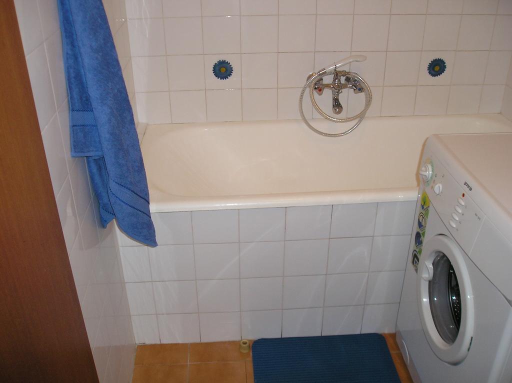 Apartman Ловран Екстериор снимка